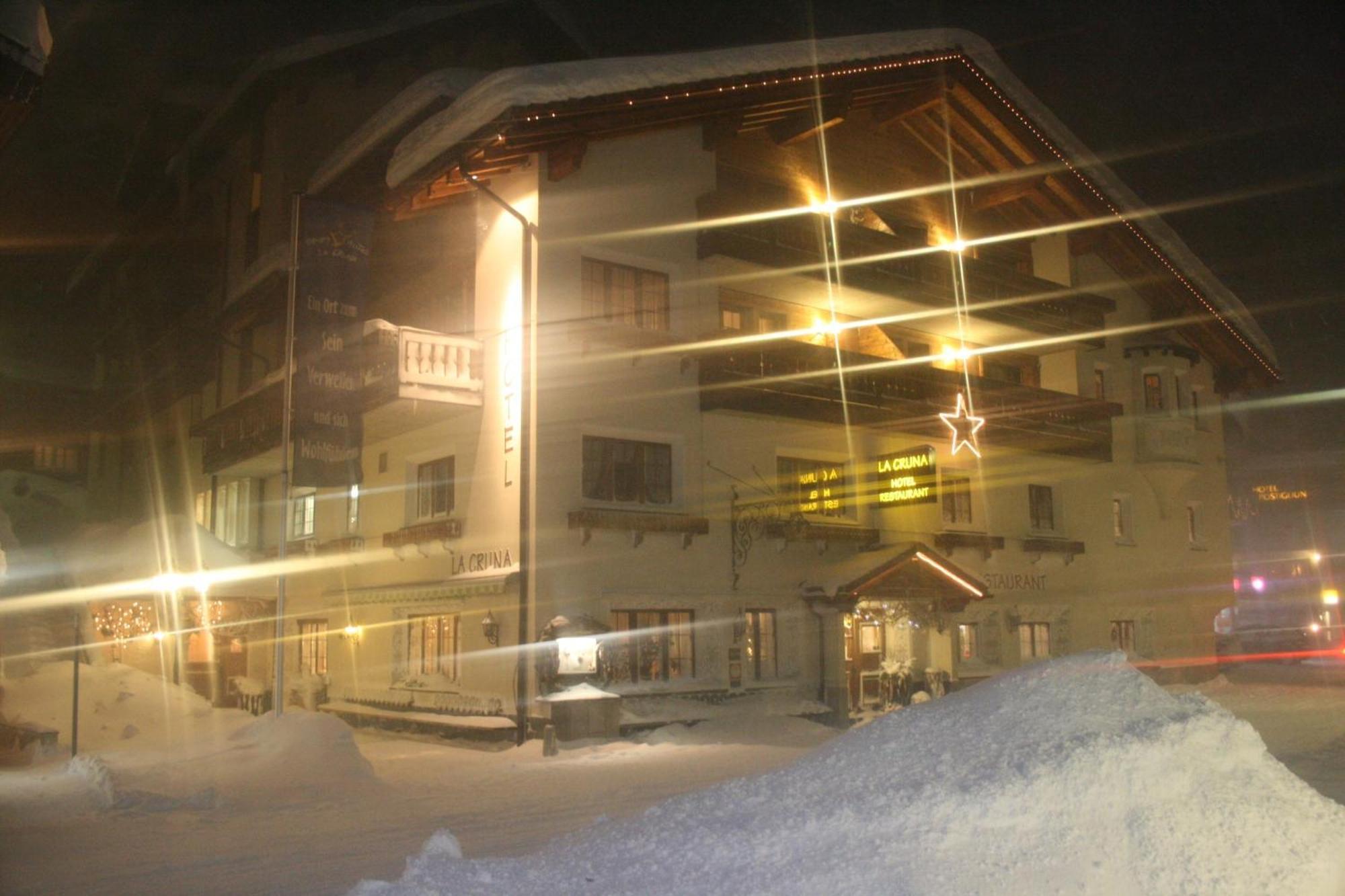 Hotel La Cruna Sedrun Kültér fotó